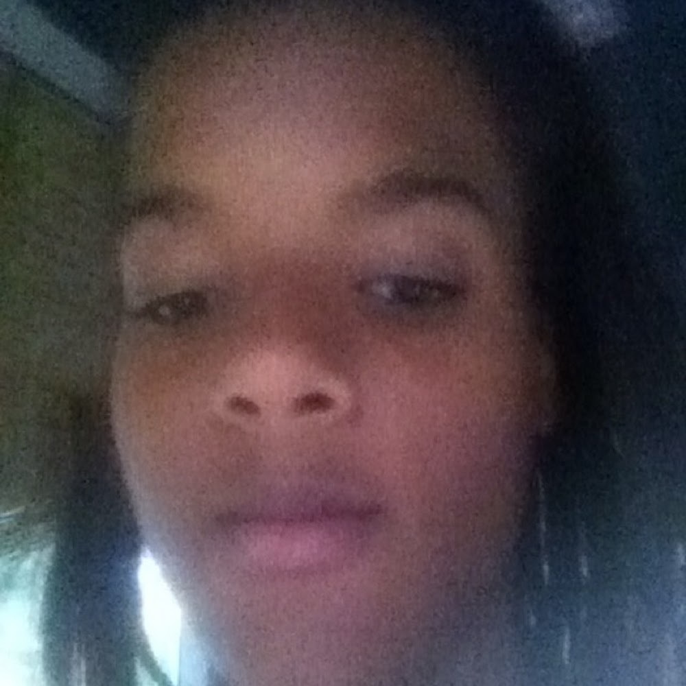 Meet your Posher, Jewel